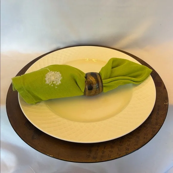 SET OF 6 VINTAGE LIME GREEN EMBROIDERED  SOFT CLOTH NAPKINS- RARELY USED - 18X18 - Picture 11 of 15